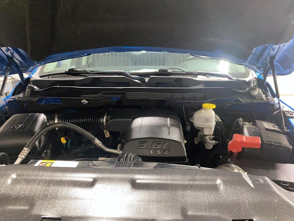 2021 Ram 1500 Classic in Baie-Comeau, Quebec - 7 - w1024h768px