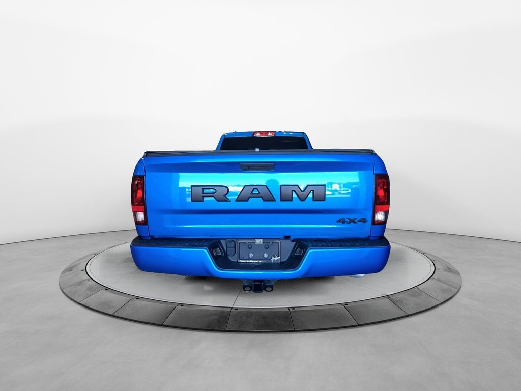 2021 Ram 1500 Classic in Baie-Comeau, Quebec - 3 - w1024h768px