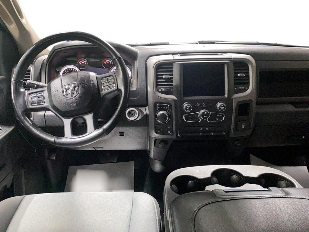 2021 Ram 1500 Classic in Baie-Comeau, Quebec - 9 - w1024h768px