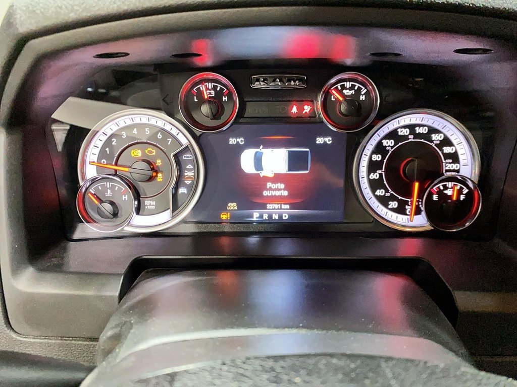 2021 Ram 1500 Classic in Sept-Îles, Quebec - 17 - w1024h768px