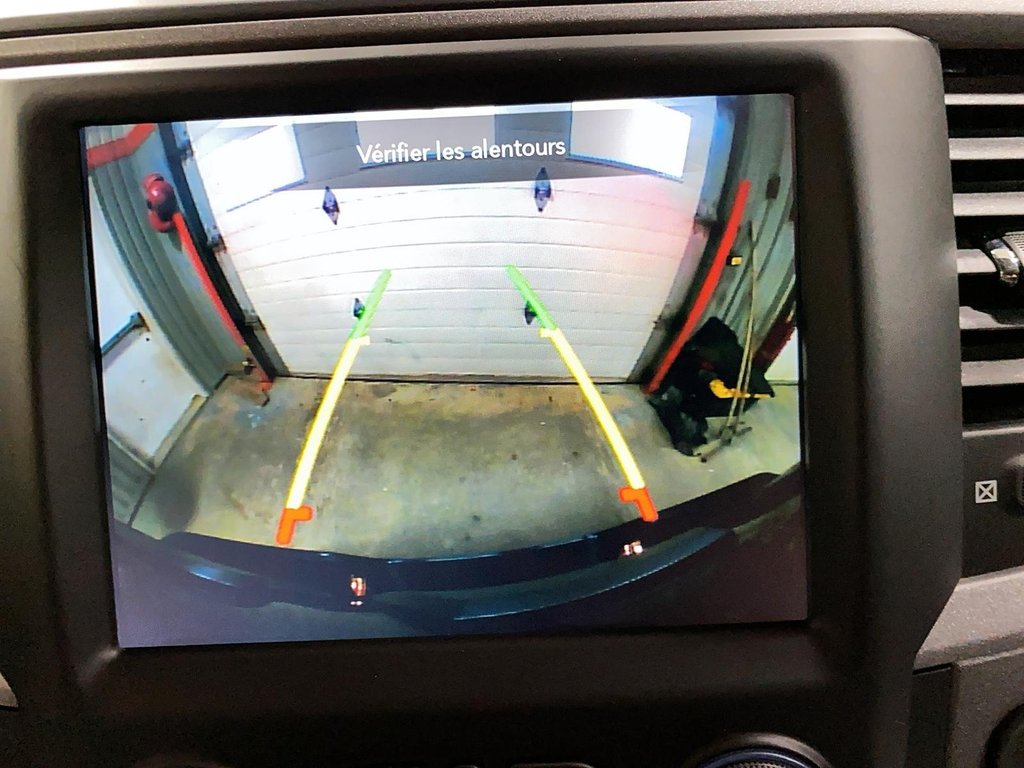 2021 Ram 1500 Classic in Sept-Îles, Quebec - 19 - w1024h768px