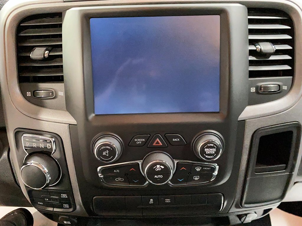 2021 Ram 1500 Classic in Sept-Îles, Quebec - 16 - w1024h768px