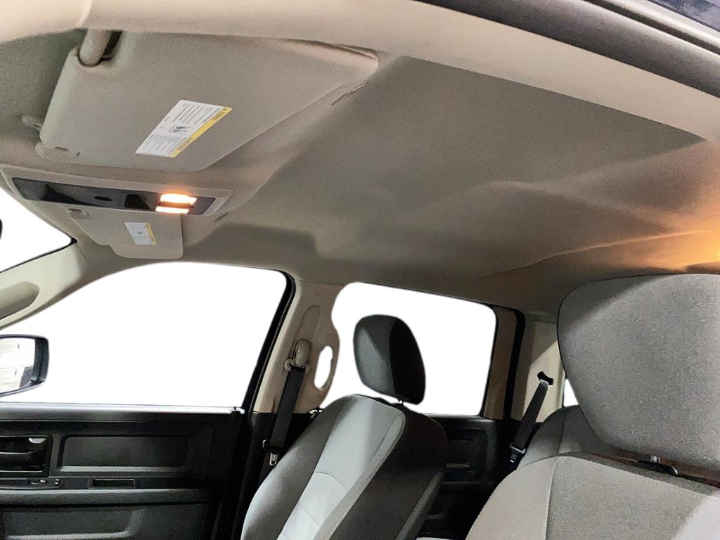 2021 Ram 1500 Classic in Jonquière, Quebec - 14 - w1024h768px