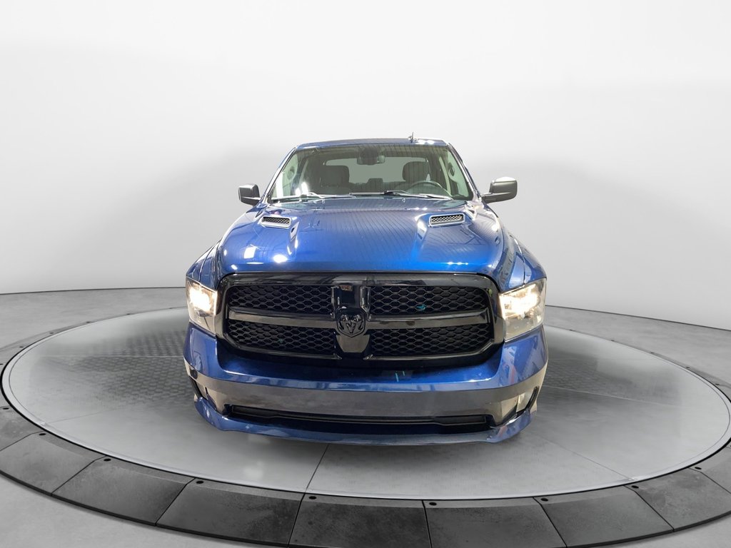 2021 Ram 1500 Classic in Jonquière, Quebec - 2 - w1024h768px