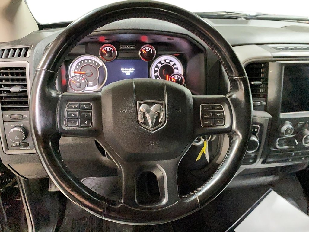 Ram 1500 Classic  2022 à Jonquière, Québec - 12 - w1024h768px