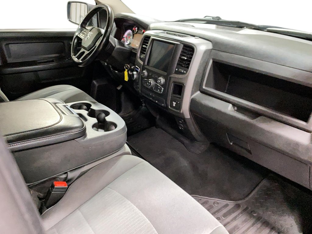 Ram 1500 Classic  2022 à Jonquière, Québec - 20 - w1024h768px