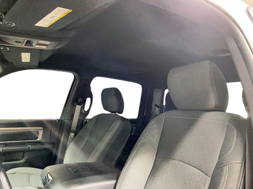 2023 Ram 1500 Classic Warlock in Jonquière, Quebec - 12 - w1024h768px