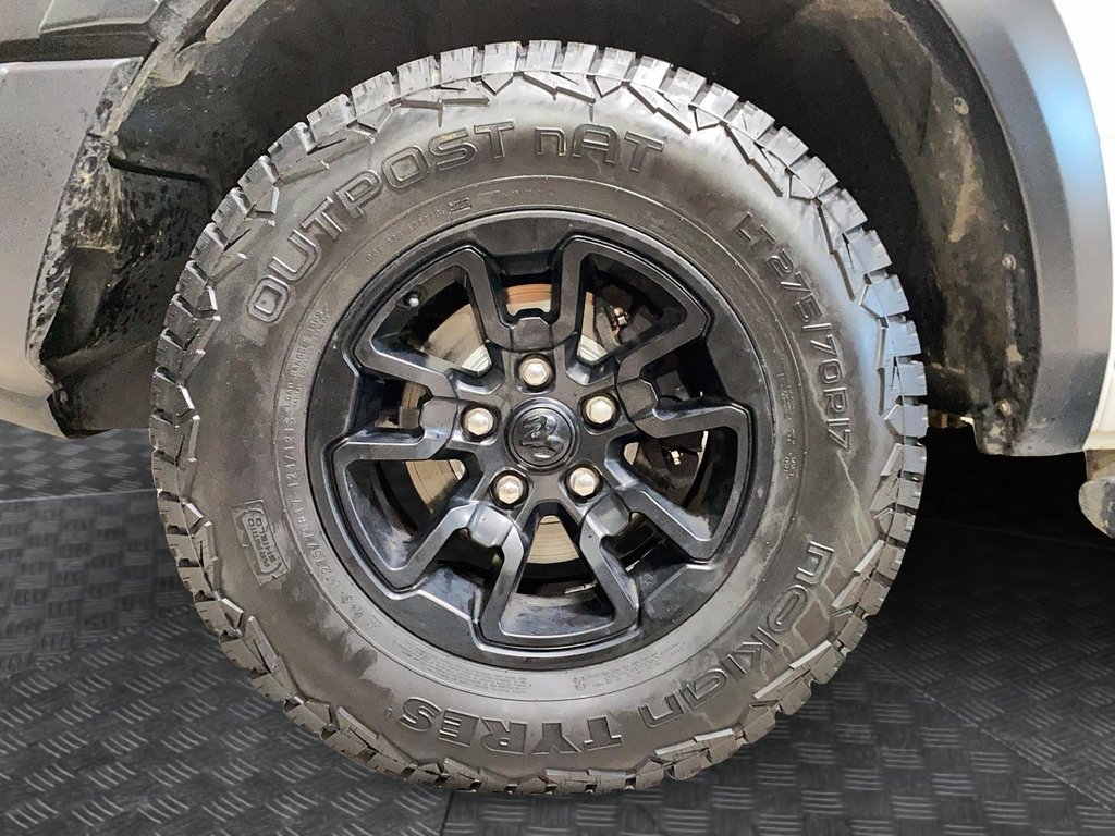 2023 Ram 1500 Classic Warlock in Jonquière, Quebec - 23 - w1024h768px