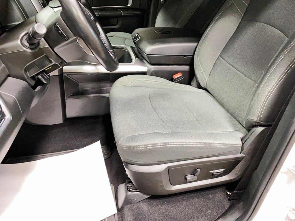 2023 Ram 1500 Classic Warlock in Jonquière, Quebec - 11 - w1024h768px