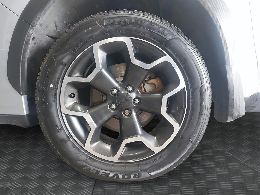 2014 Subaru XV Crosstrek 2.0i w/Sport Pkg in Chicoutimi, Quebec - 7 - w1024h768px