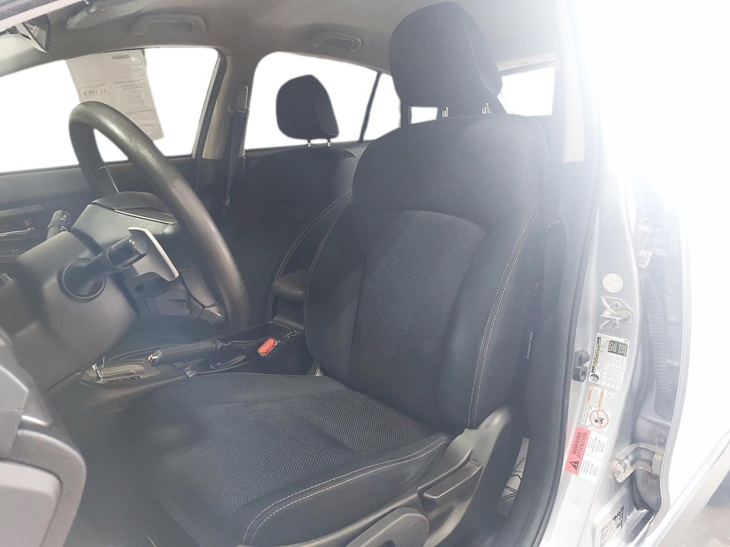 2014 Subaru XV Crosstrek 2.0i w/Sport Pkg in Chicoutimi, Quebec - 9 - w1024h768px