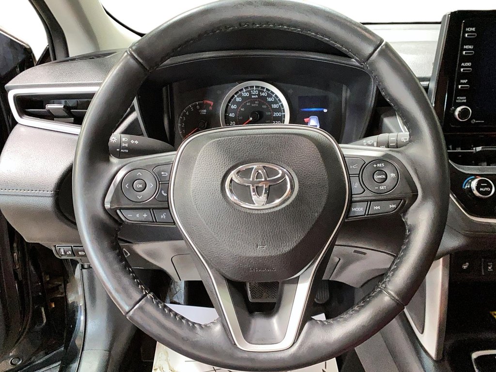 Toyota Corolla Cross  2022 à Jonquière, Québec - 12 - w1024h768px
