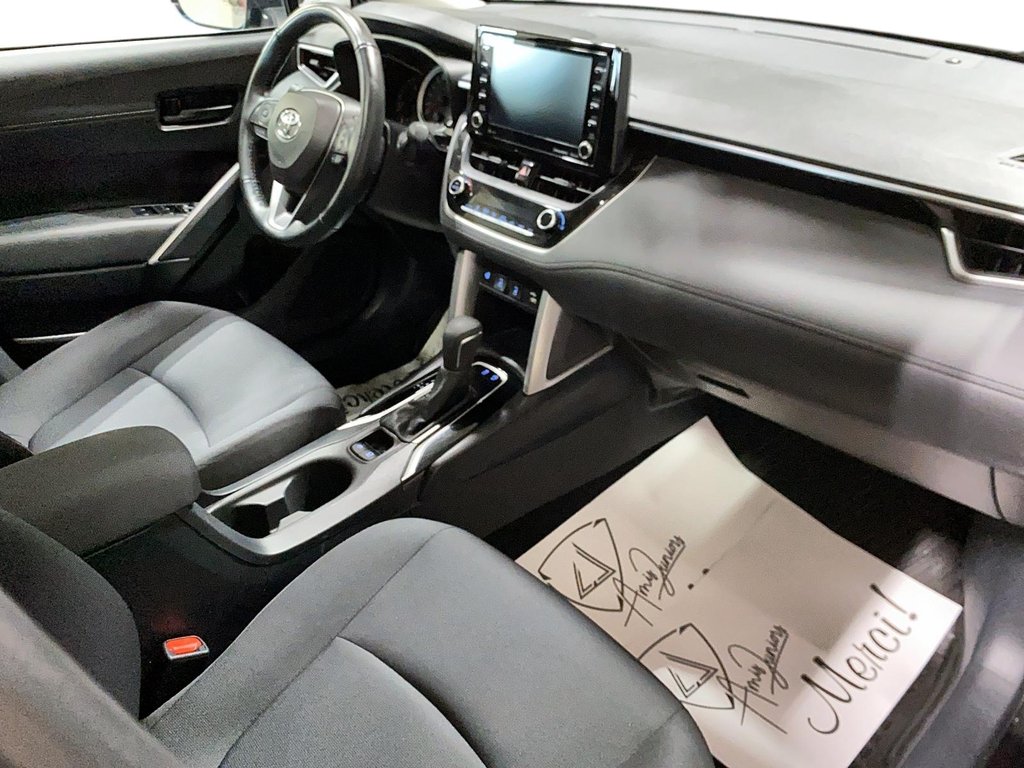 Toyota Corolla Cross  2022 à Jonquière, Québec - 19 - w1024h768px