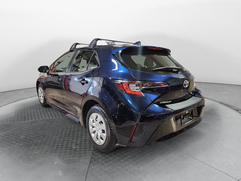 2019  Corolla Hatchback Base in Chicoutimi, Quebec - 6 - w1024h768px