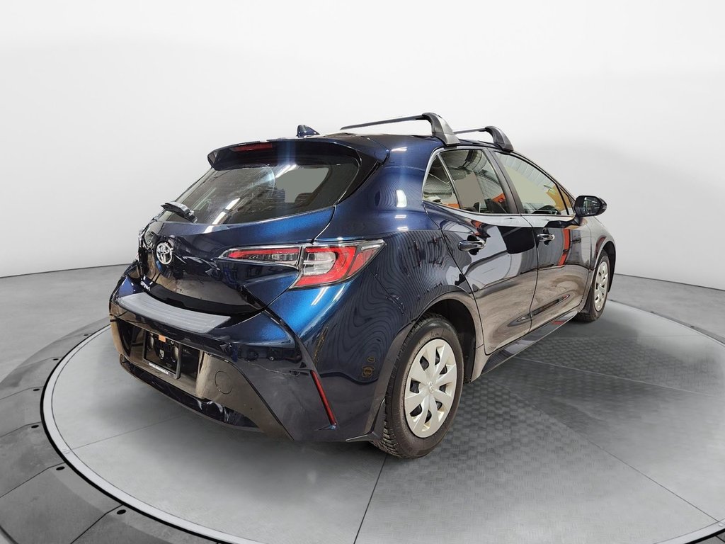 2019  Corolla Hatchback Base in Chicoutimi, Quebec - 5 - w1024h768px