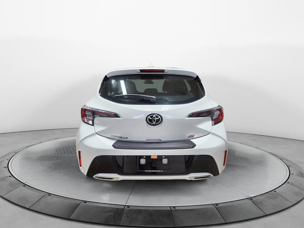 2021 Toyota Corolla Hatchback in Sept-Îles, Quebec - 4 - w1024h768px