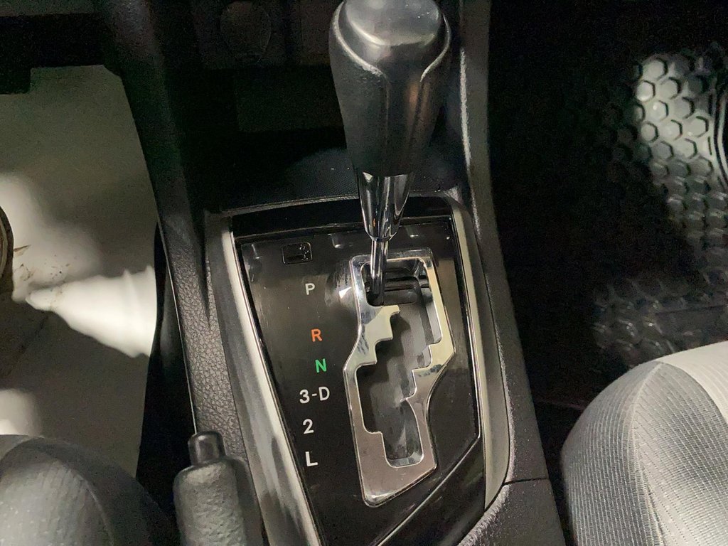 Toyota Corolla CE 2016 à Chicoutimi, Québec - 15 - w1024h768px
