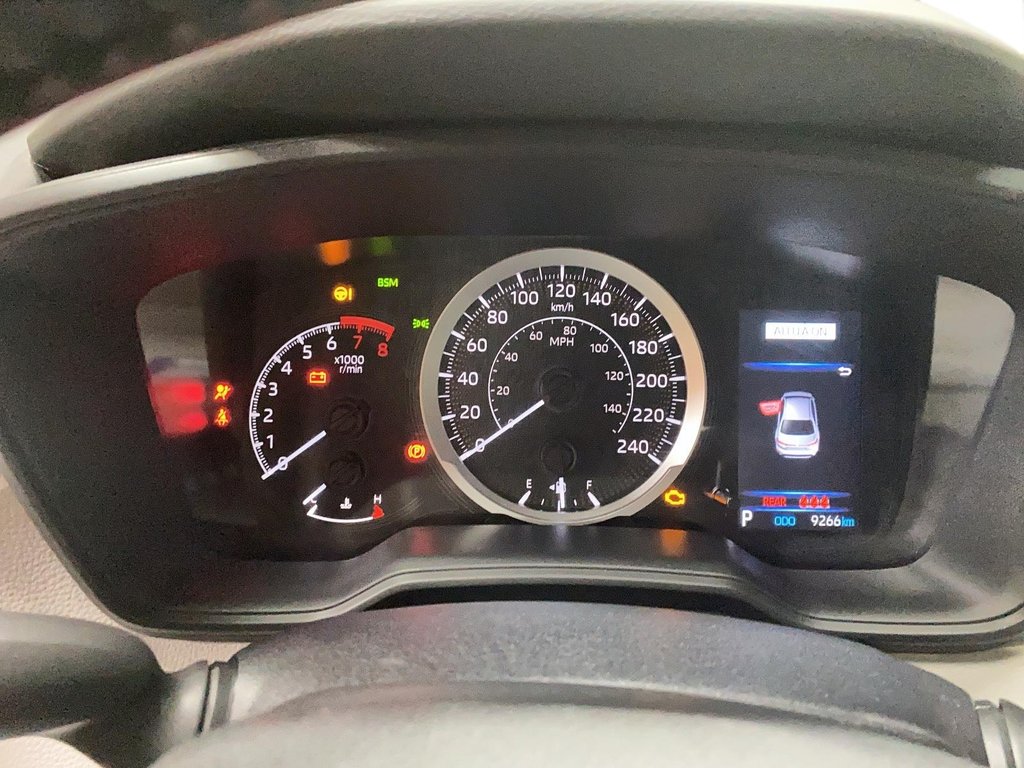 Toyota Corolla  2022 à Jonquière, Québec - 14 - w1024h768px