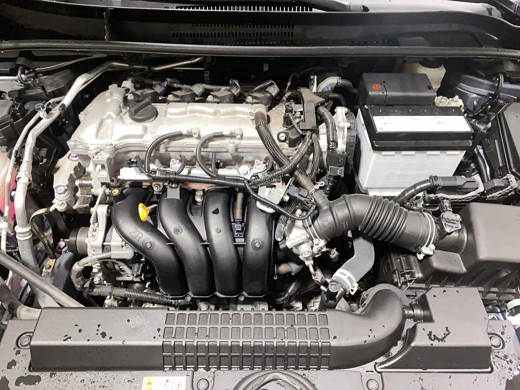 Toyota Corolla  2022 à Jonquière, Québec - 8 - w1024h768px