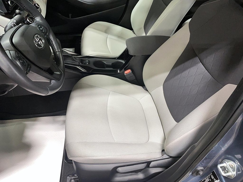 Toyota Corolla  2022 à Jonquière, Québec - 9 - w1024h768px