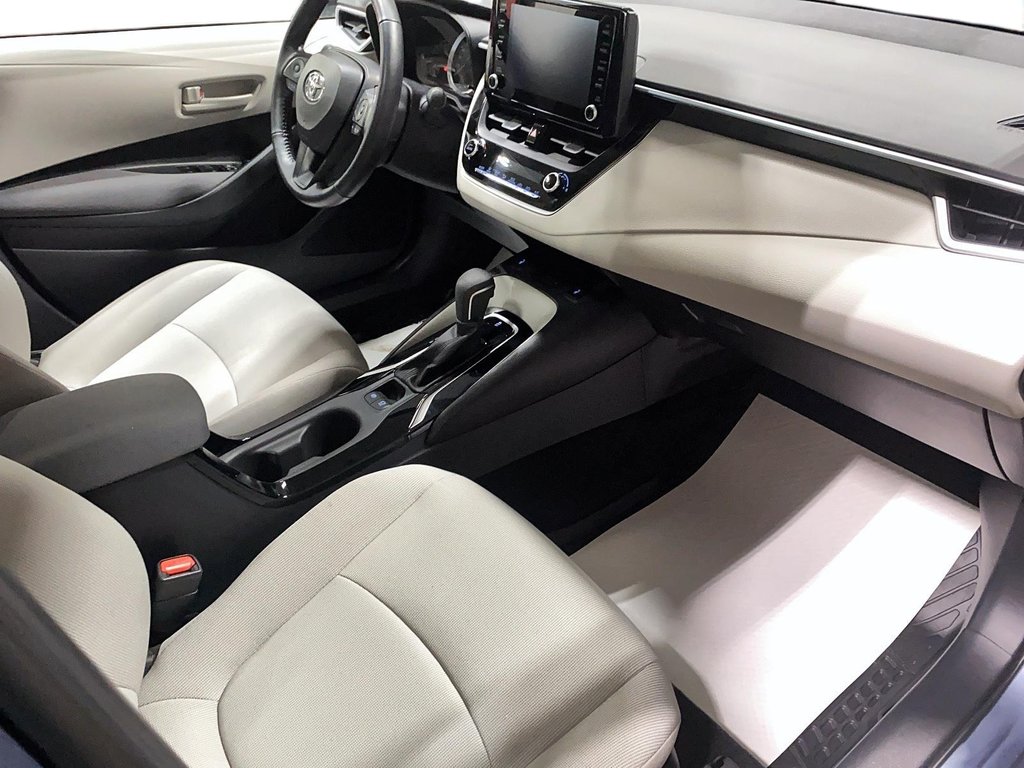 Toyota Corolla  2022 à Jonquière, Québec - 23 - w1024h768px