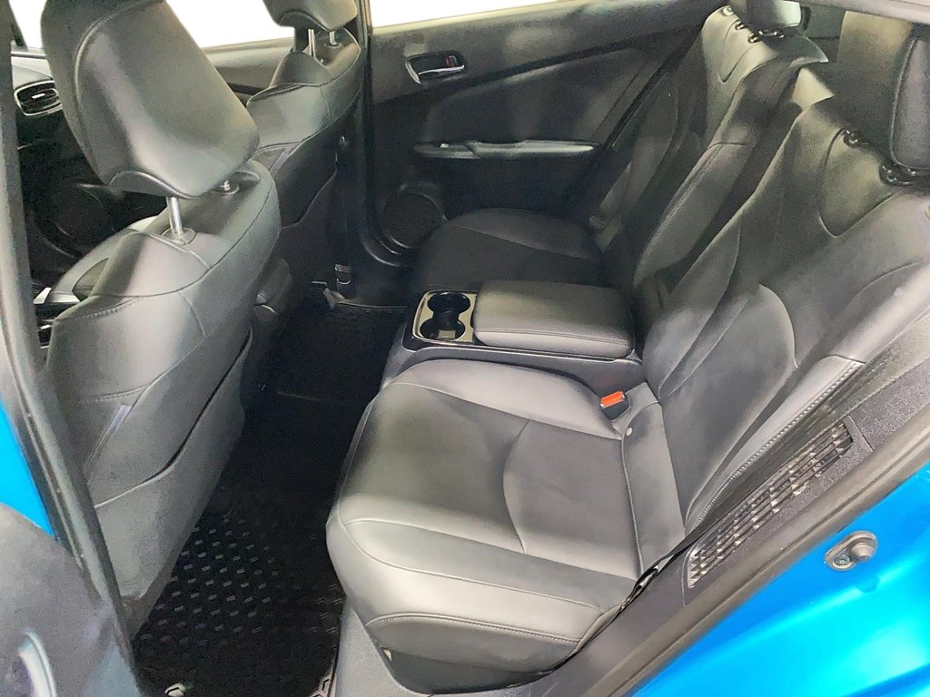 2018 Toyota Prius Prime in Jonquière, Quebec - 7 - w1024h768px