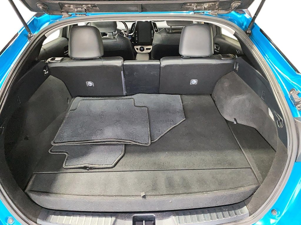 2018 Toyota Prius Prime in Jonquière, Quebec - 6 - w1024h768px