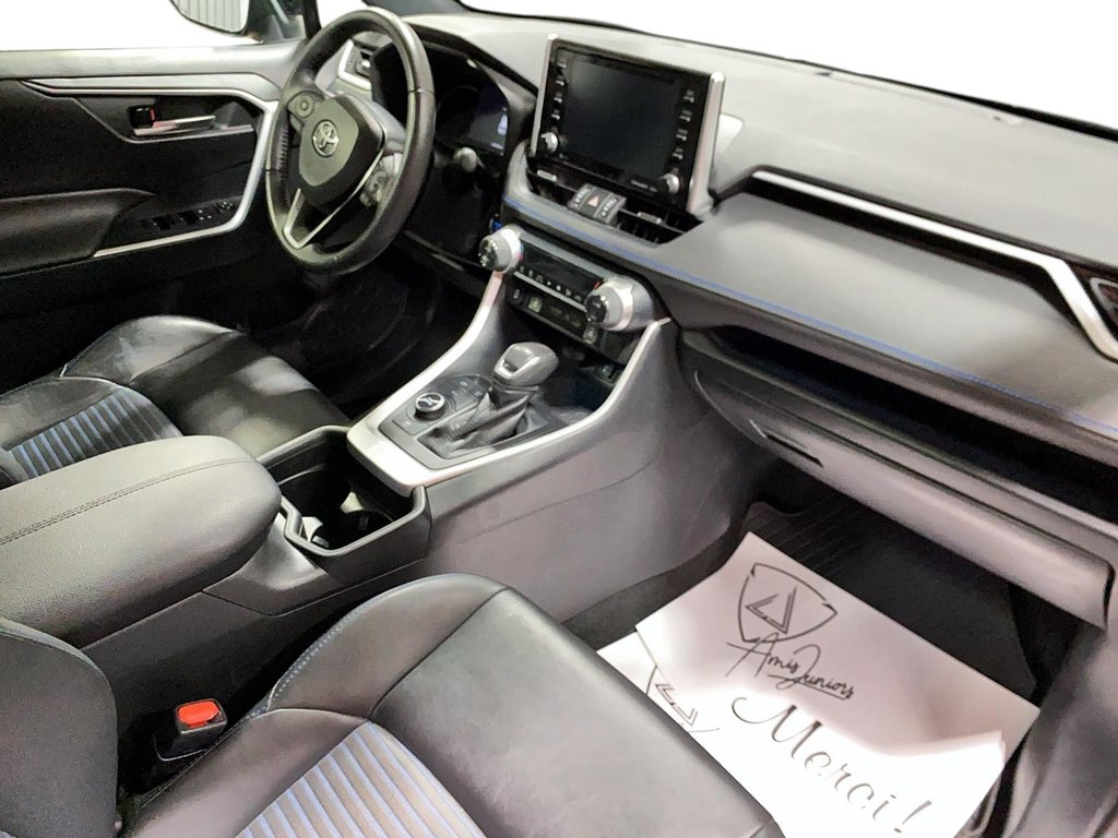 2021 Toyota RAV4 hybrid in Chicoutimi, Quebec - 19 - w1024h768px