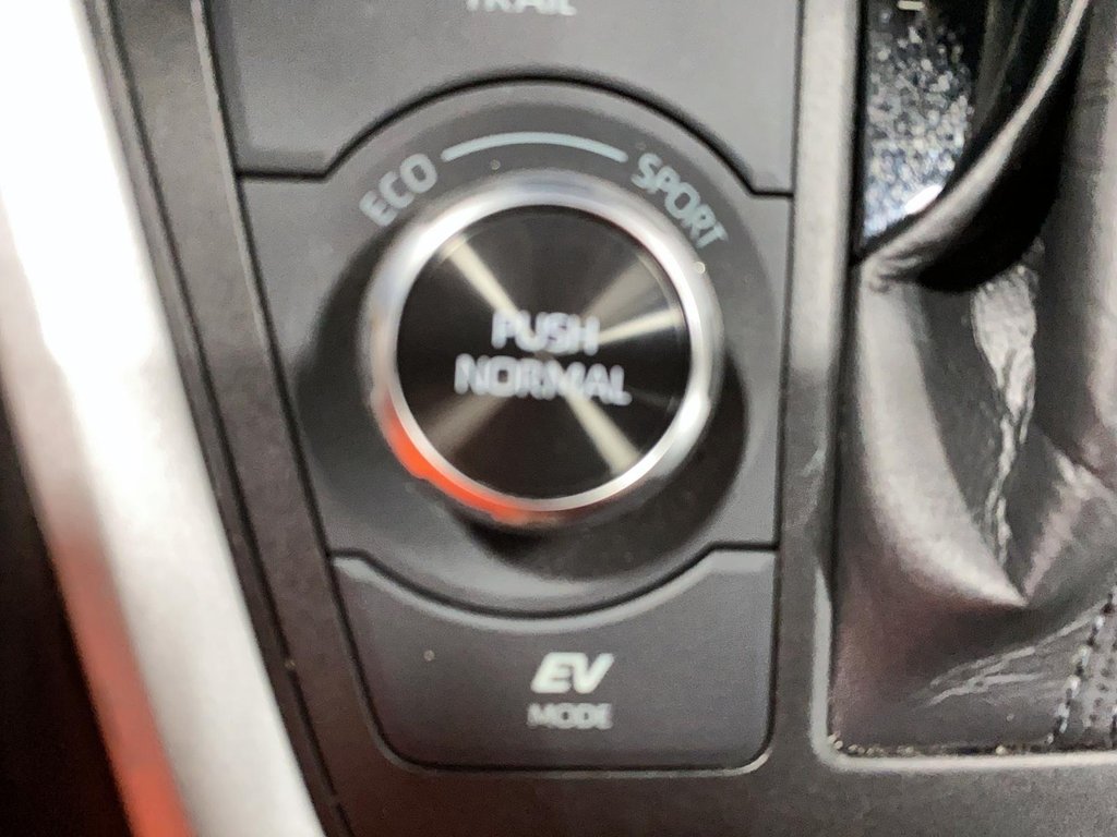 2021 Toyota RAV4 hybrid in Chicoutimi, Quebec - 18 - w1024h768px