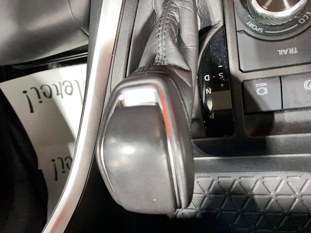 2021 Toyota RAV4 hybrid in Chicoutimi, Quebec - 14 - w1024h768px