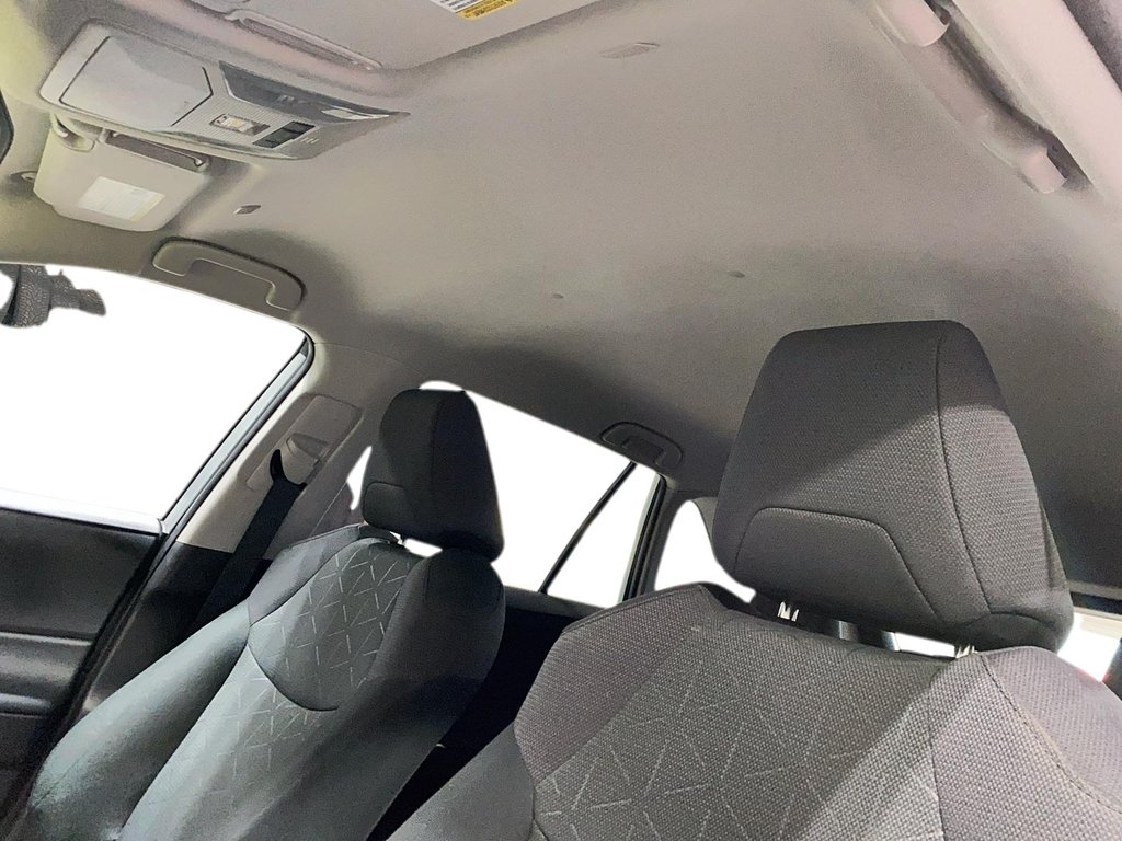 Toyota RAV4  2023 à Jonquière, Québec - 13 - w1024h768px