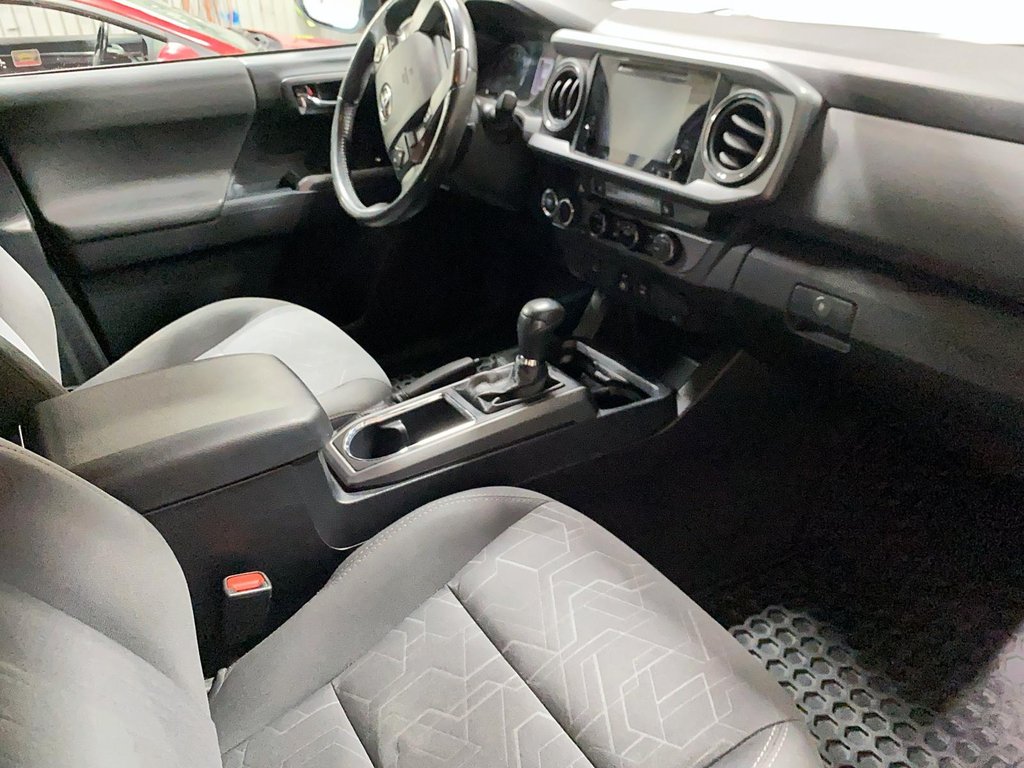 Toyota Tacoma  2018 à Sept-Îles, Québec - 15 - w1024h768px