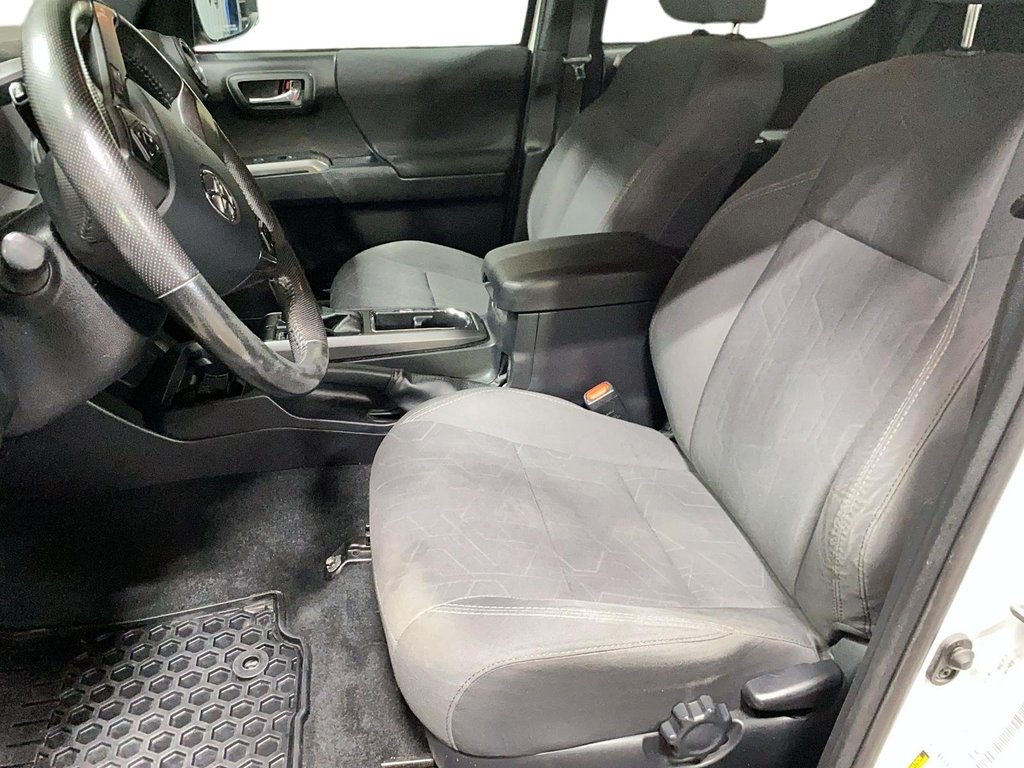 Toyota Tacoma  2018 à Sept-Îles, Québec - 13 - w1024h768px