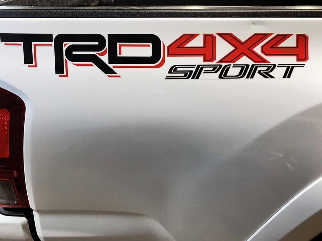 Toyota Tacoma  2018 à Sept-Îles, Québec - 6 - w1024h768px