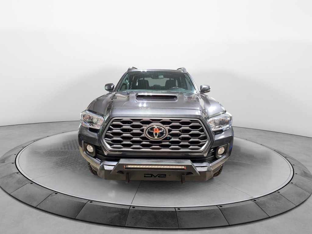 Toyota Tacoma  2023 à Baie-Comeau, Québec - 2 - w1024h768px