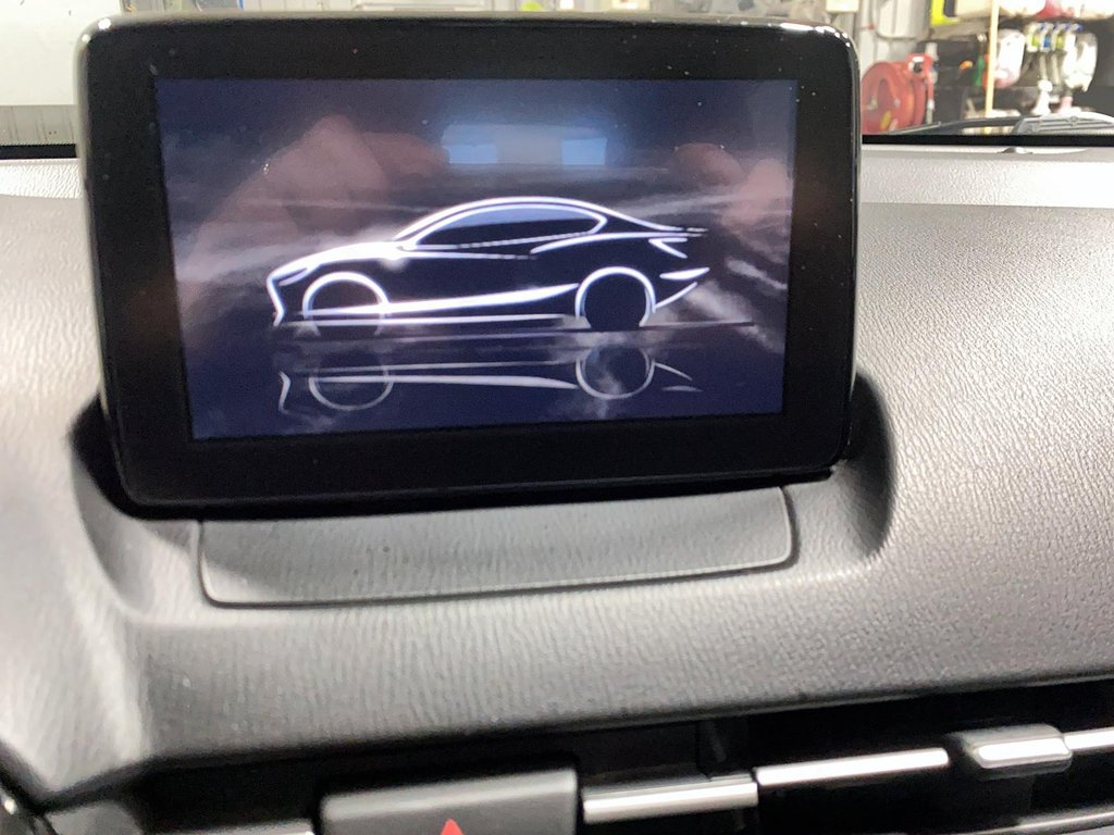 Toyota Yaris Hatchback  2020 à Jonquière, Québec - 16 - w1024h768px