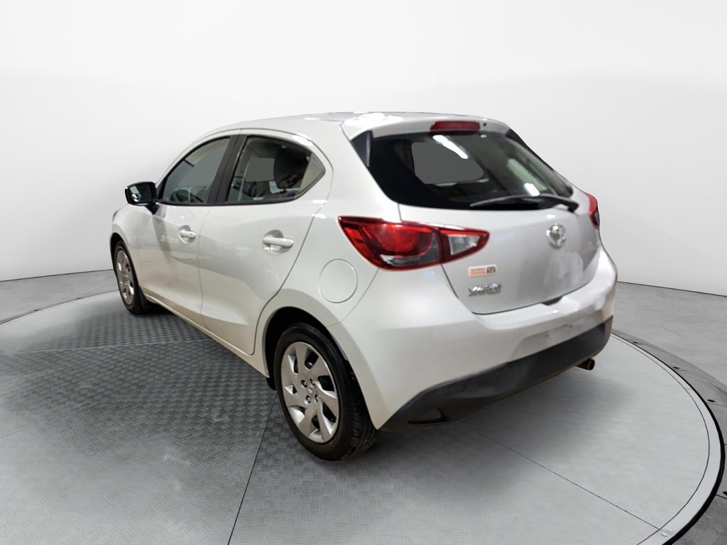 Toyota Yaris Hatchback  2020 à Jonquière, Québec - 4 - w1024h768px