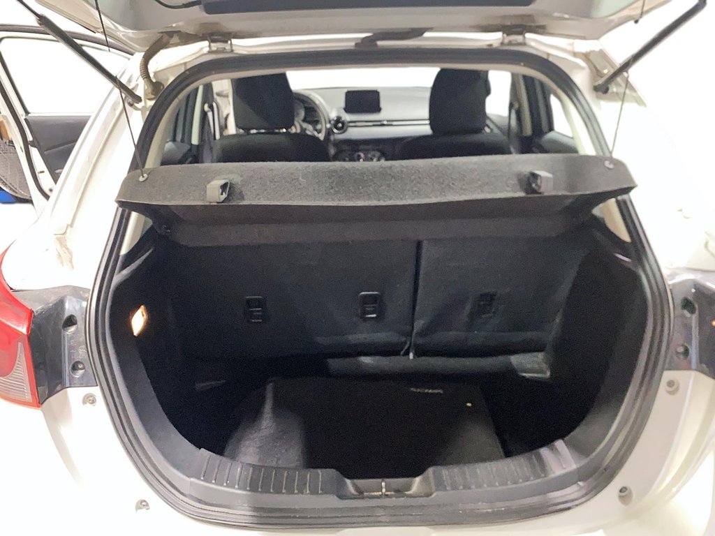 Toyota Yaris Hatchback  2020 à Jonquière, Québec - 6 - w1024h768px