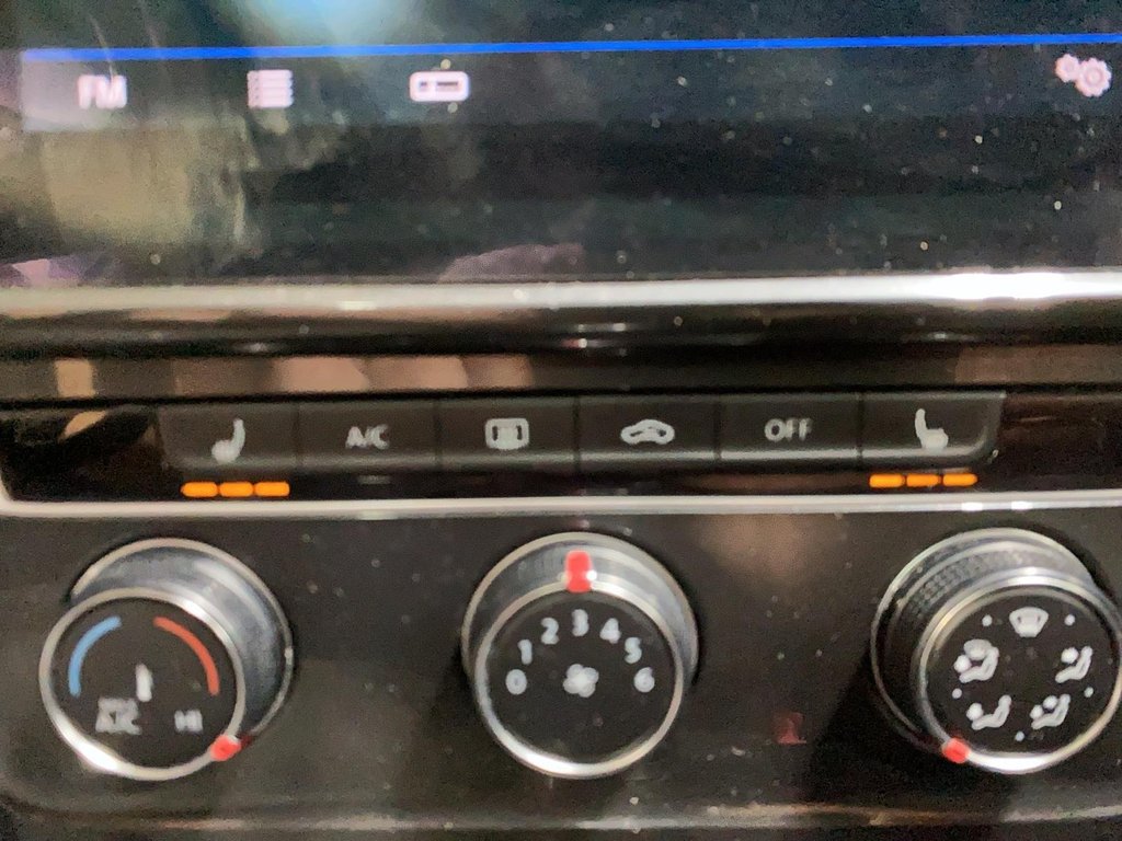 2018 Volkswagen Golf TSI in Jonquière, Quebec - 20 - w1024h768px