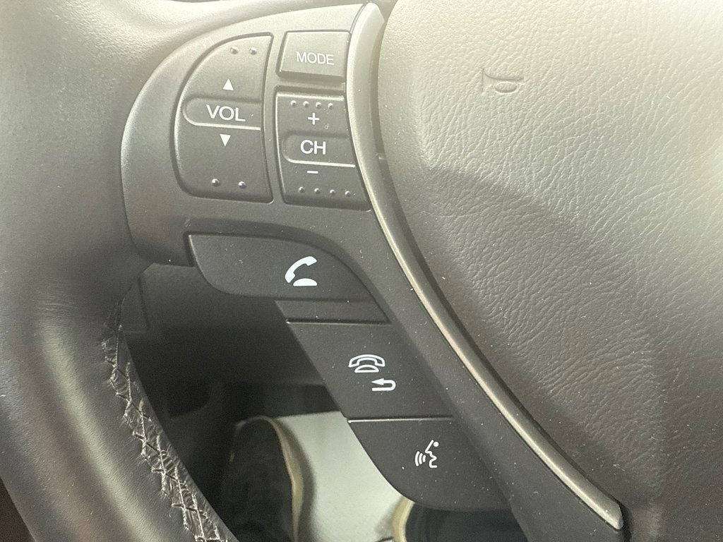2018 Acura ILX PREMIUM in Thunder Bay, Ontario - 17 - w1024h768px