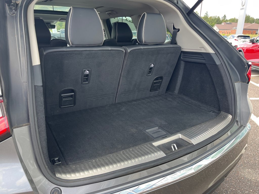 2023 Acura MDX Platinum Elite in Thunder Bay, Ontario - 10 - w1024h768px