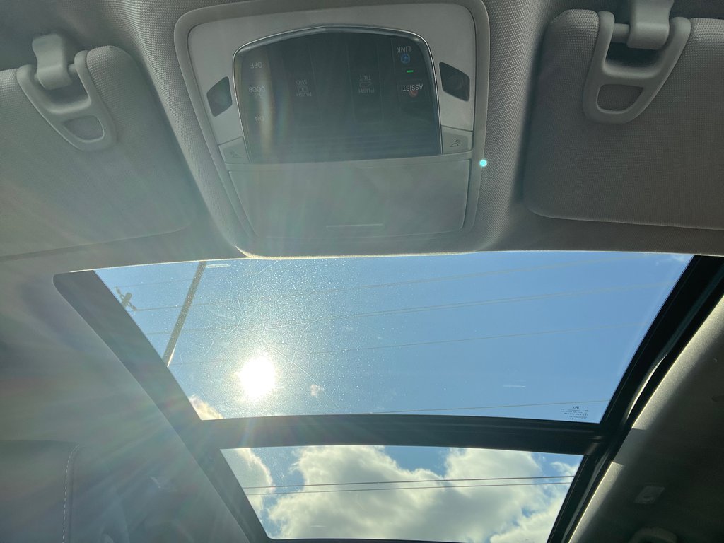 2024 Acura MDX Tech in Thunder Bay, Ontario - 22 - w1024h768px