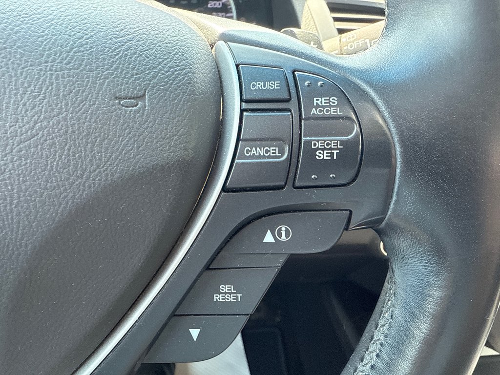 2014 Acura RDX Tech Pkg in Thunder Bay, Ontario - 17 - w1024h768px