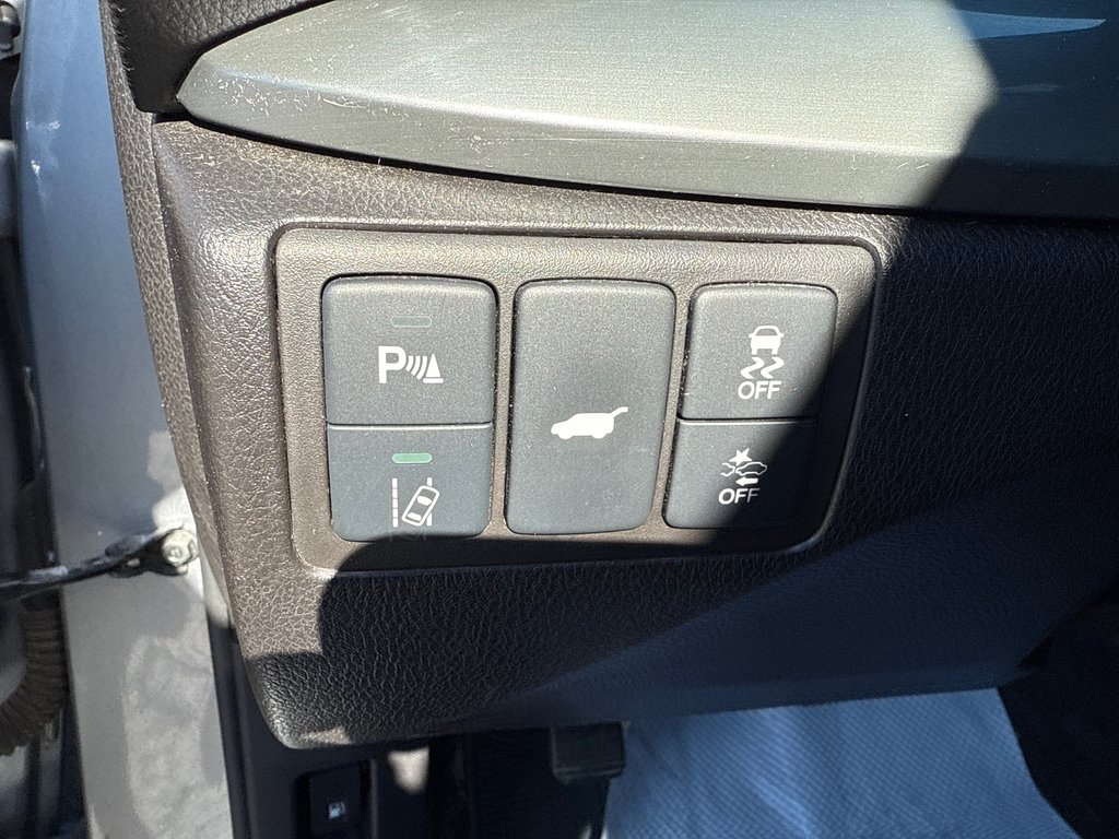 2017 Acura RDX Elite Pkg in Thunder Bay, Ontario - 15 - w1024h768px