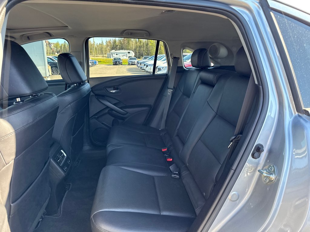 2017 Acura RDX Elite Pkg in Thunder Bay, Ontario - 9 - w1024h768px