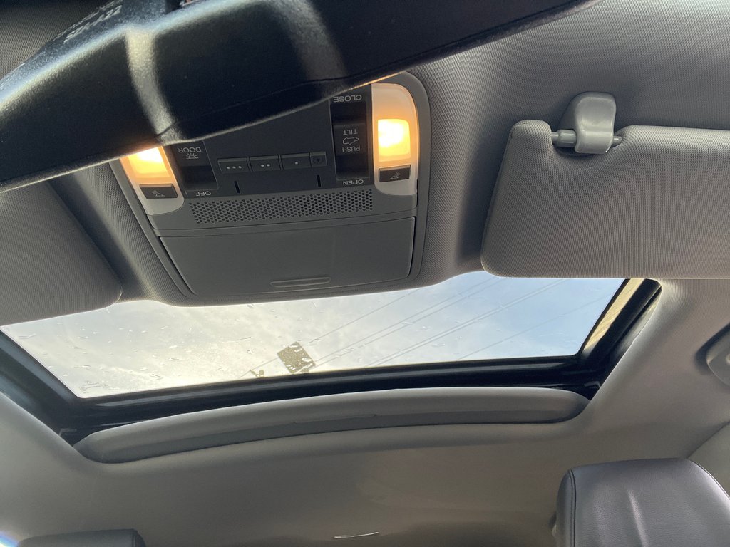 2017 Acura RDX in Thunder Bay, Ontario - 13 - w1024h768px