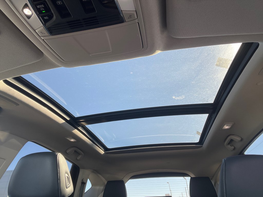 2019 Acura RDX Elite in Thunder Bay, Ontario - 12 - w1024h768px