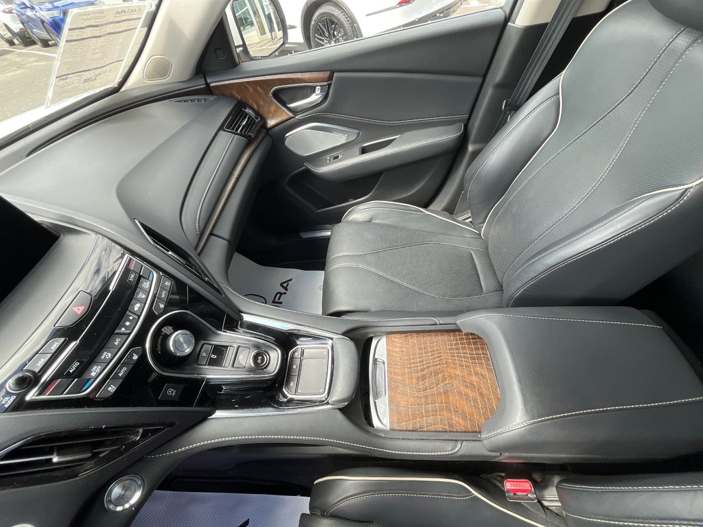 2020 Acura RDX Platinum Elite in Thunder Bay, Ontario - 23 - w1024h768px