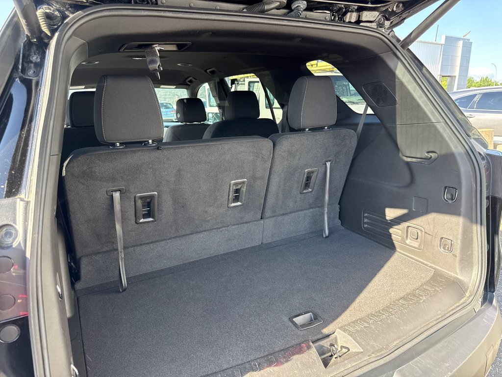 2022 Chevrolet Traverse LT Cloth in Thunder Bay, Ontario - 11 - w1024h768px