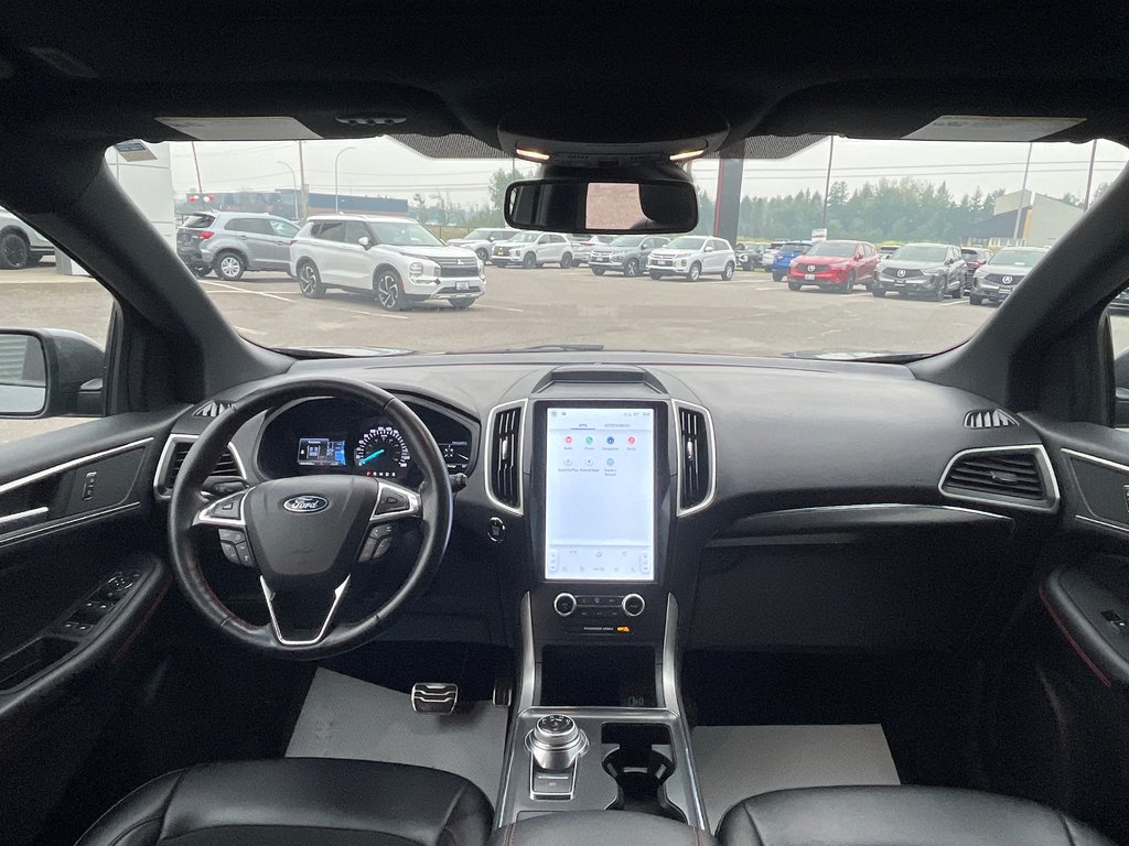 2022 Ford Edge ST sport in Thunder Bay, Ontario - 11 - w1024h768px